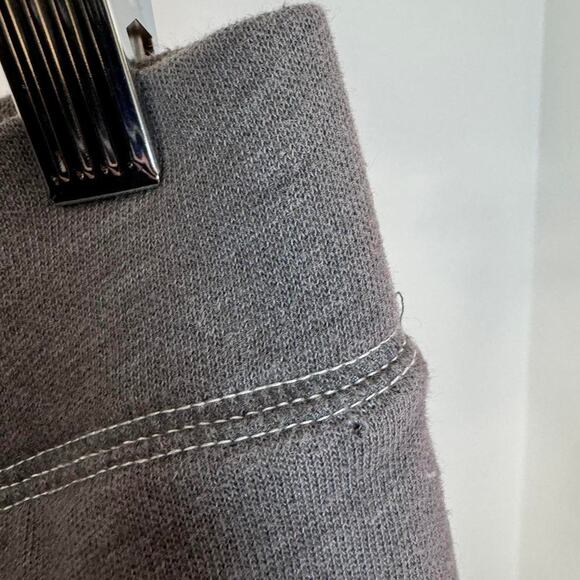 Victorias Secret Pink 2010s Sweat Shorts Mid Gray Rise Small - Picture 6 of 6